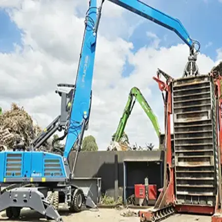 Bulk Container Loading System Built for recycling